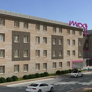 Moxy Edinburgh Airport Hotel